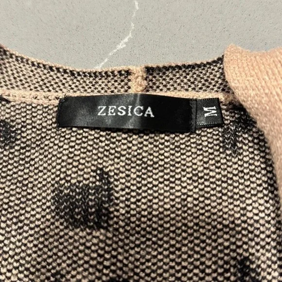 Zesica Leopard Print Knit Cardigan | Size M - Picture 6 of 6